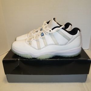 AIR JORDAN 11 RETRO LOW SIZE 12 FAIR CONDITION